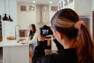 Il futuro dei Content Creator: quanto ci costa sembrare noi stessi
